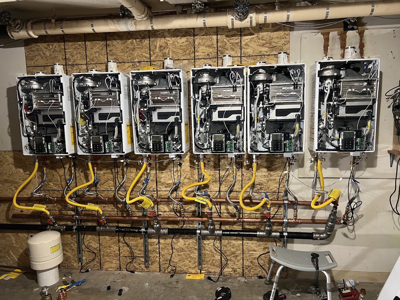 Tankless water heater bank